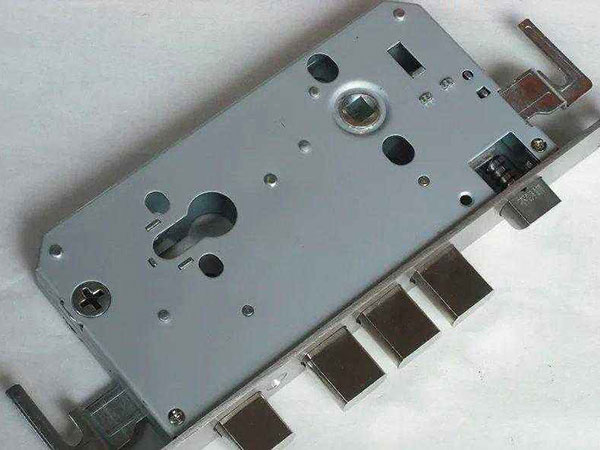 进贤24小时上门开锁公司